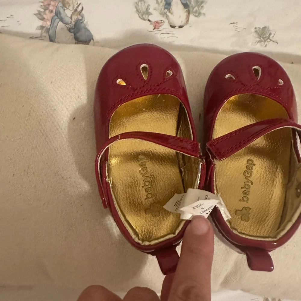 Baby Gap Red Patent Leather Oxford Flats (Infant Size 5)